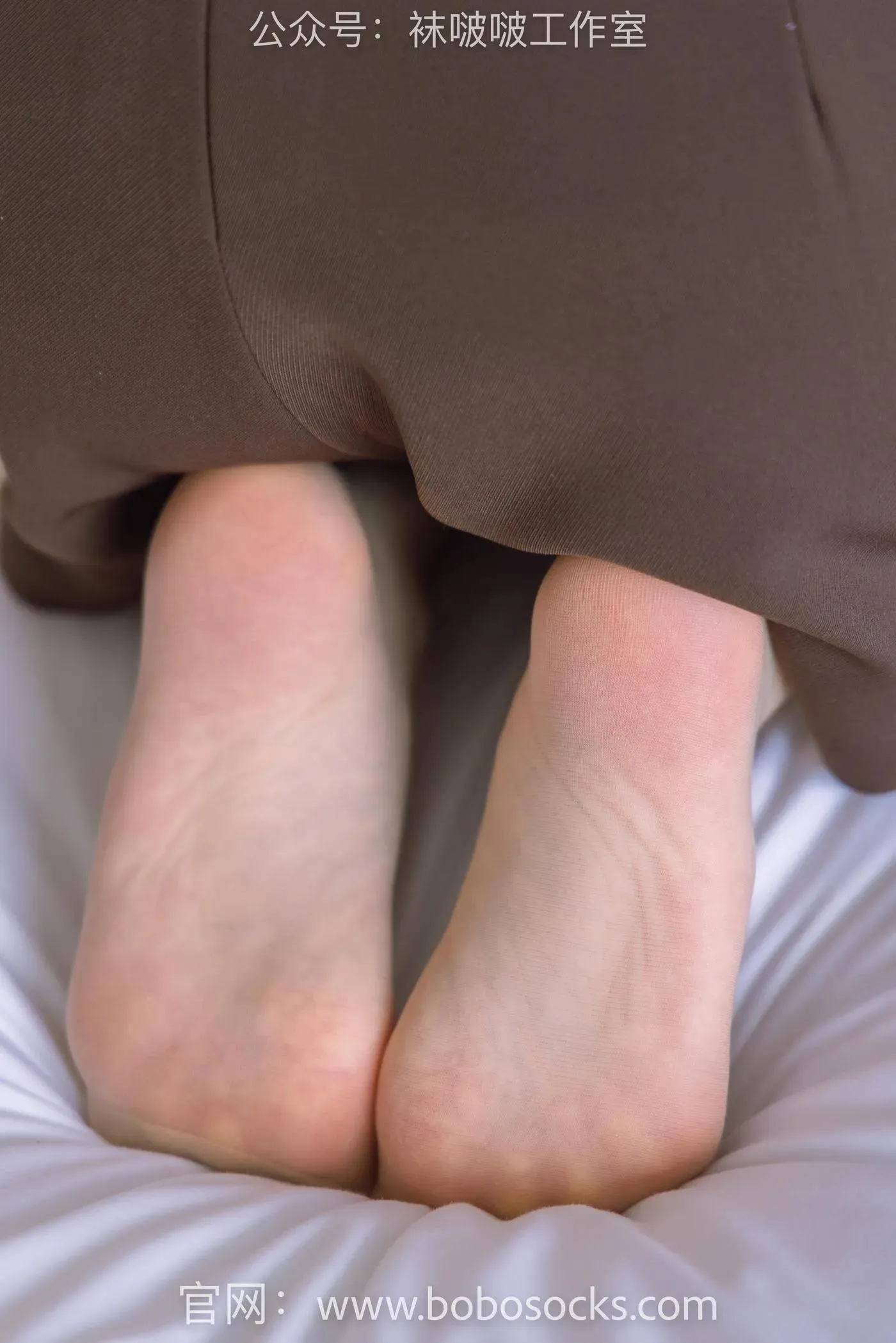 [BoBoSocks袜啵啵]NO.110 苏苏-高跟鞋、肉丝 [140P]插图
